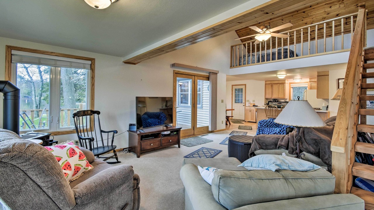 Photo of Livingroom in Wautoma