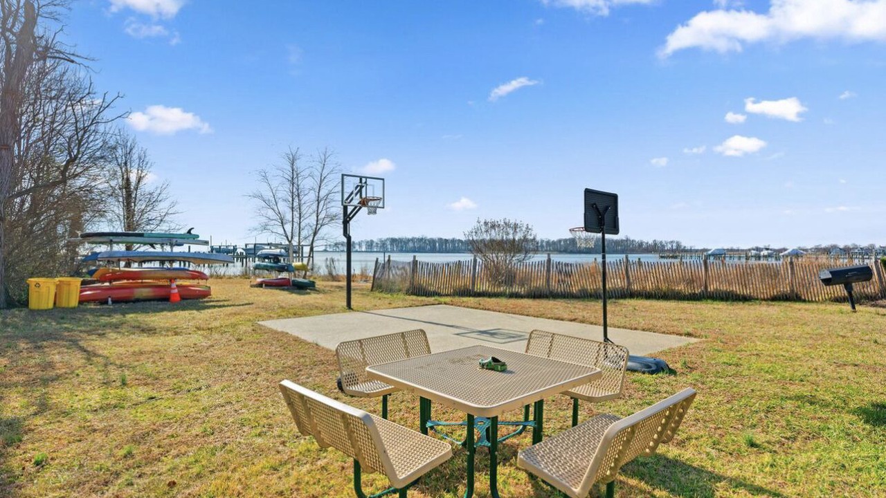 Photo of Others in Arundel on the Bay