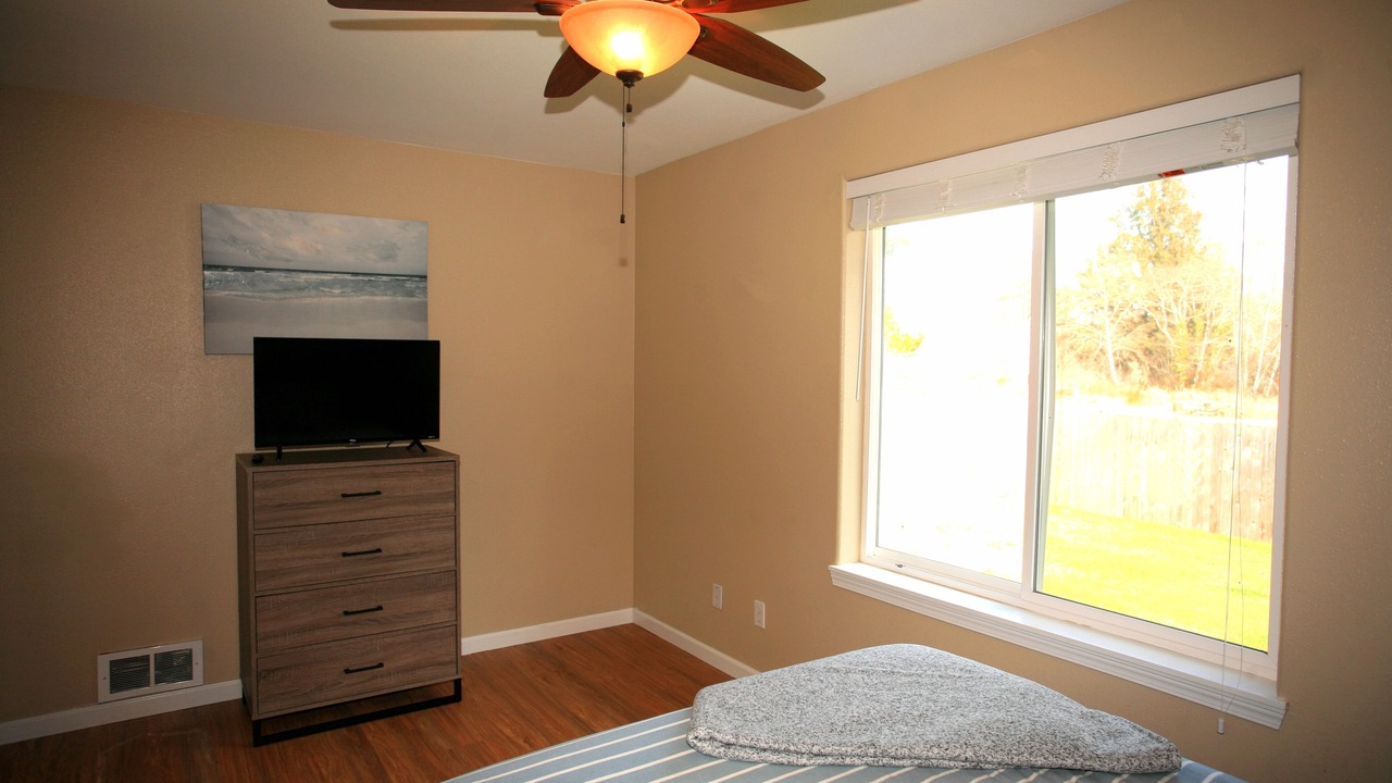 Photo of Bedroom in Grayland