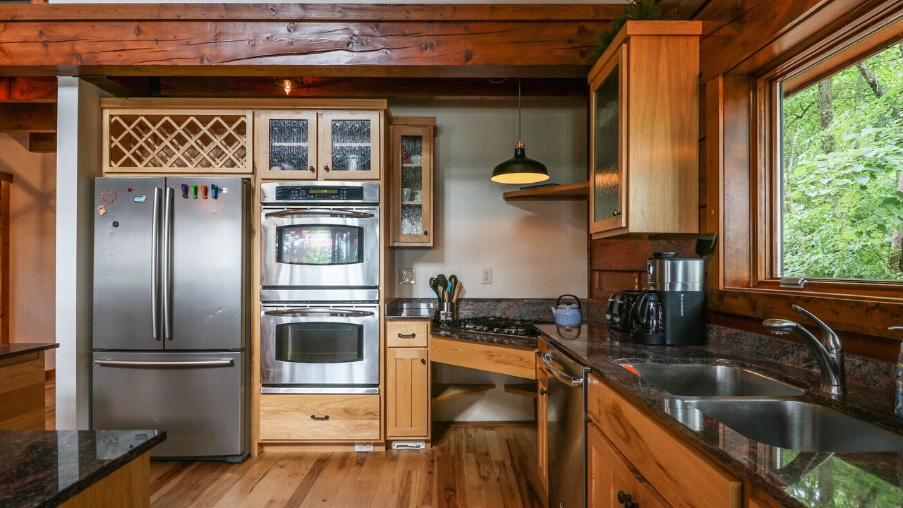 Photo of Kitchen in King