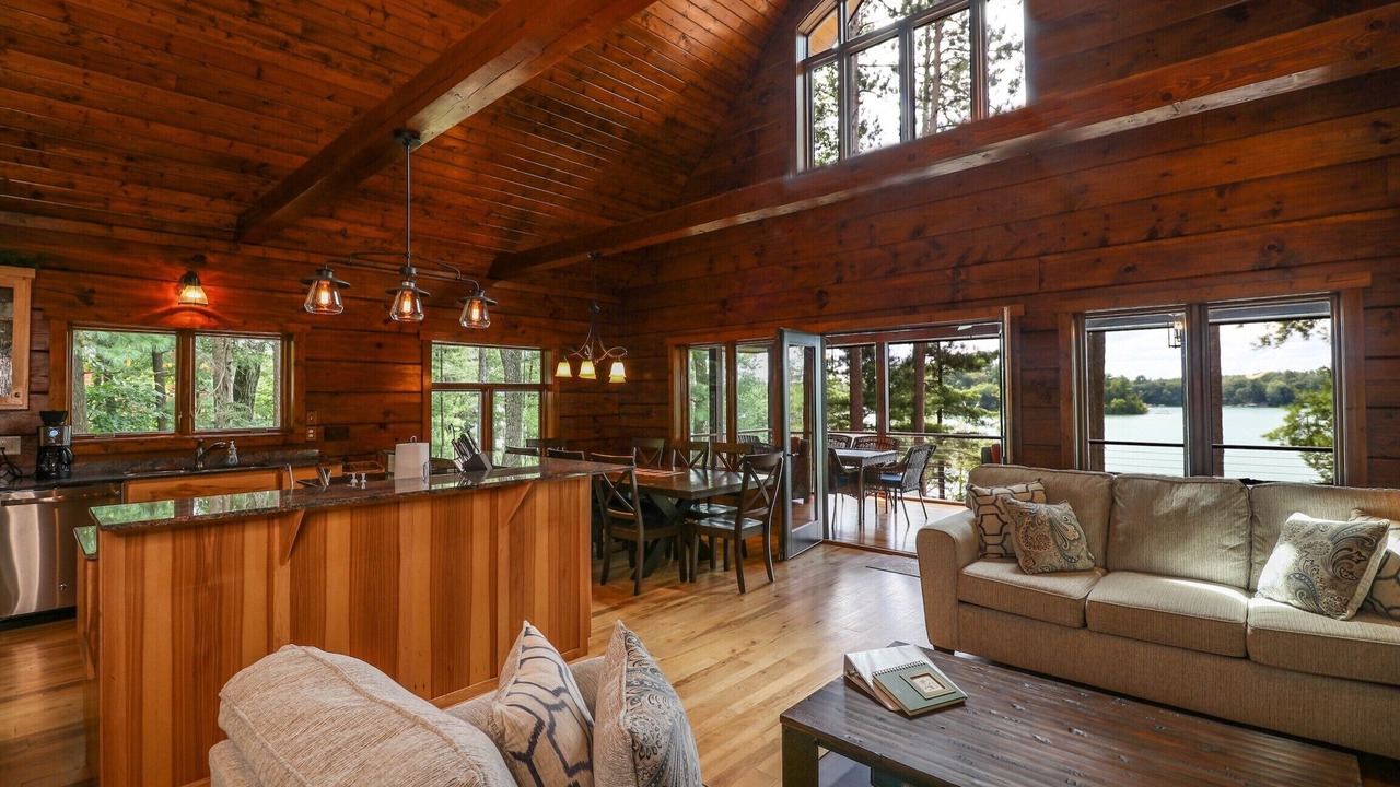 Photo of Livingroom in King