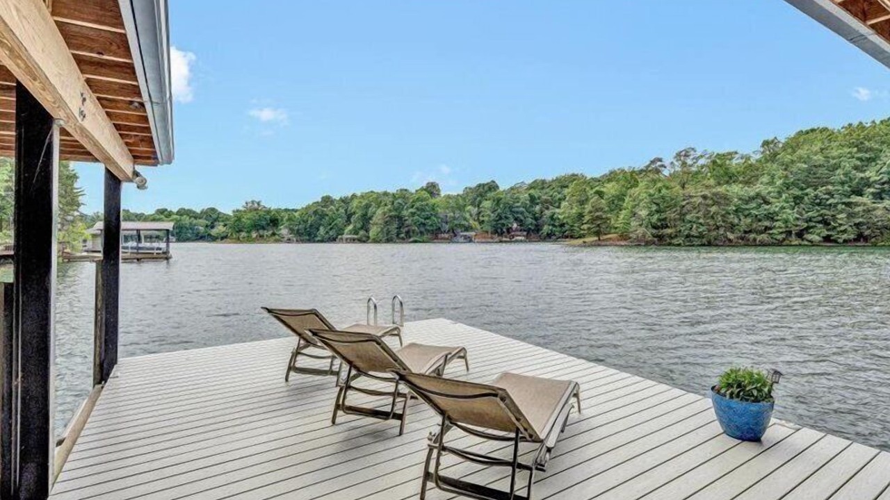 Photo of Outdoor in Huddleston