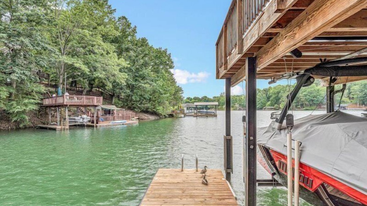 Photo of Outdoor in Huddleston