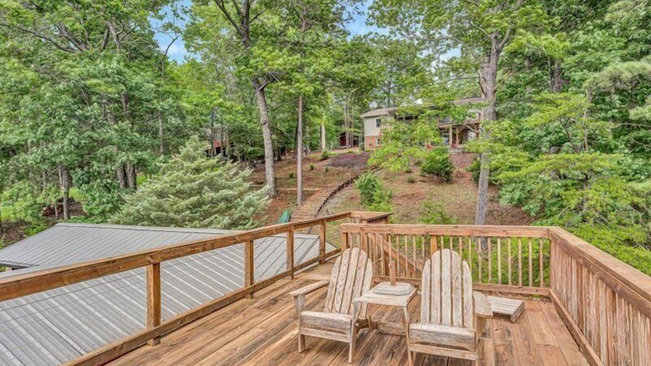 Photo of Outdoor in Huddleston