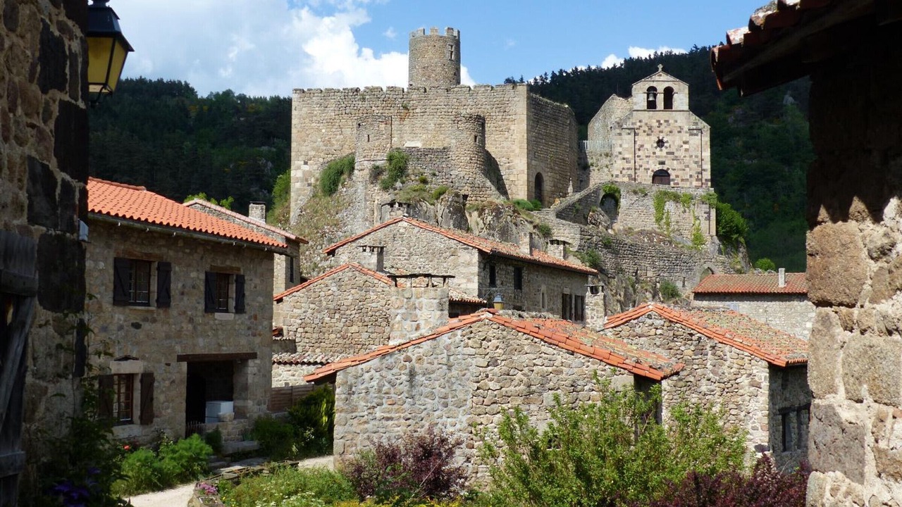 Photo of Others in Apinac