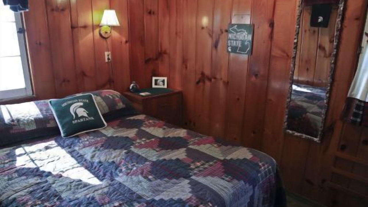 Photo of Bedroom in Carp Lake