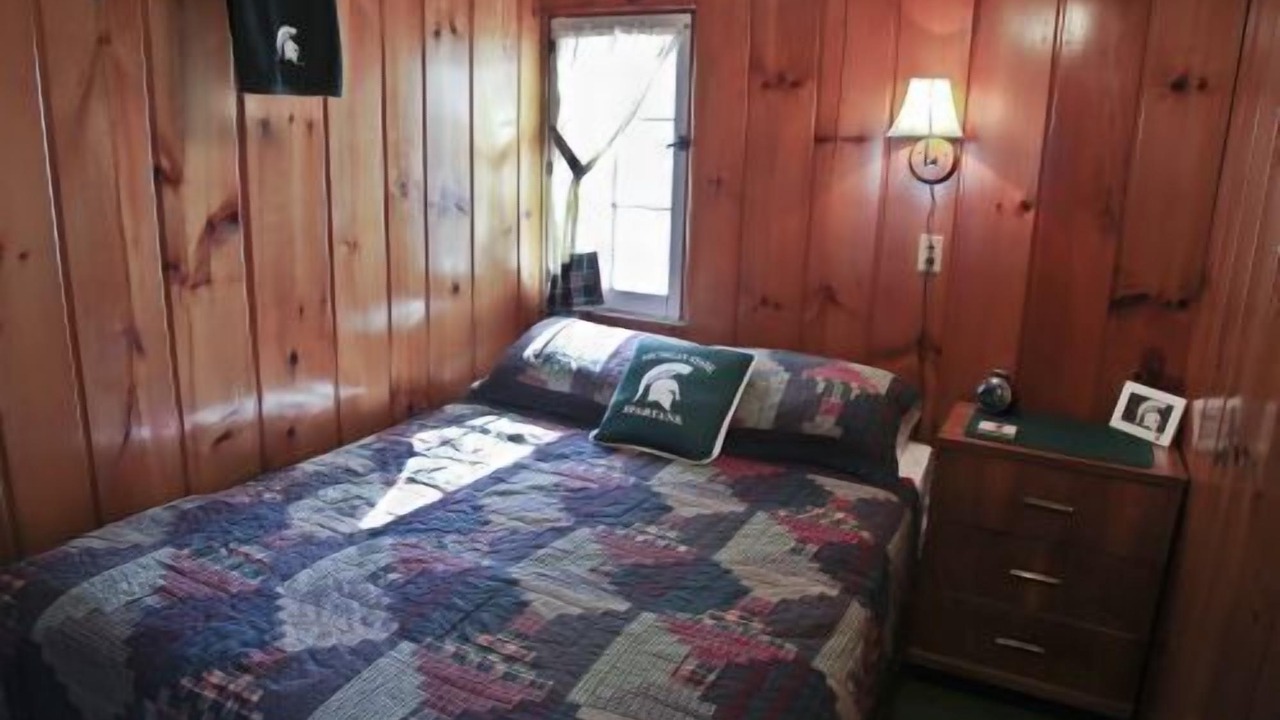 Photo of Bedroom in Carp Lake
