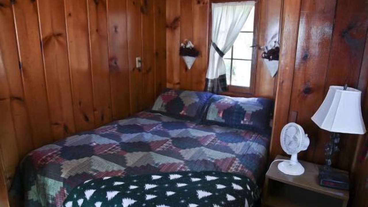 Photo of Bedroom in Carp Lake