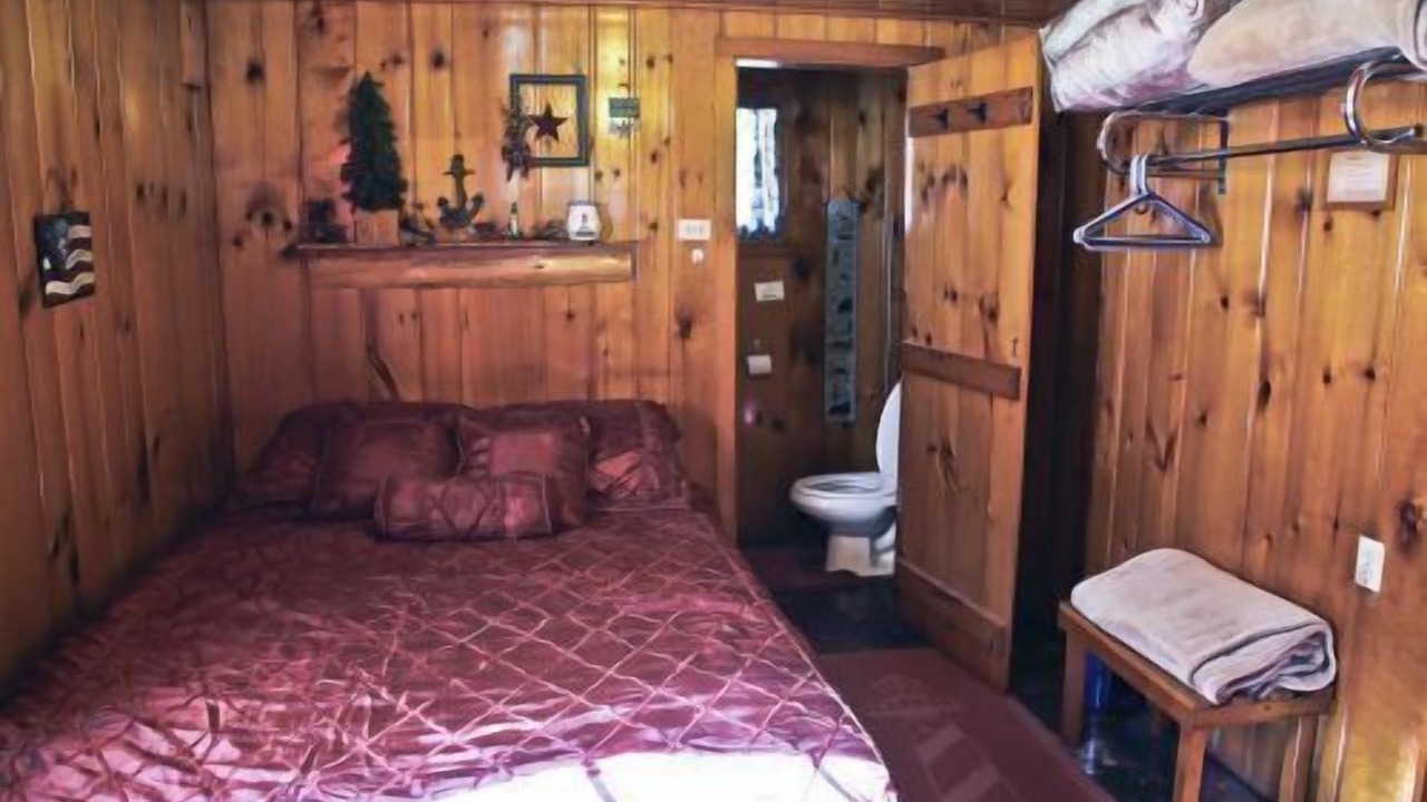 Photo of Bedroom in Carp Lake