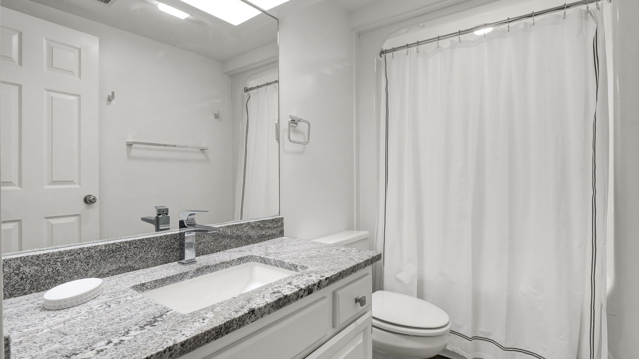 Photo of Bathroom in Shell Island