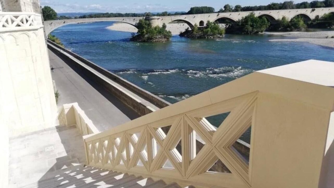 Photo of Outdoor in Pont-Saint-Esprit