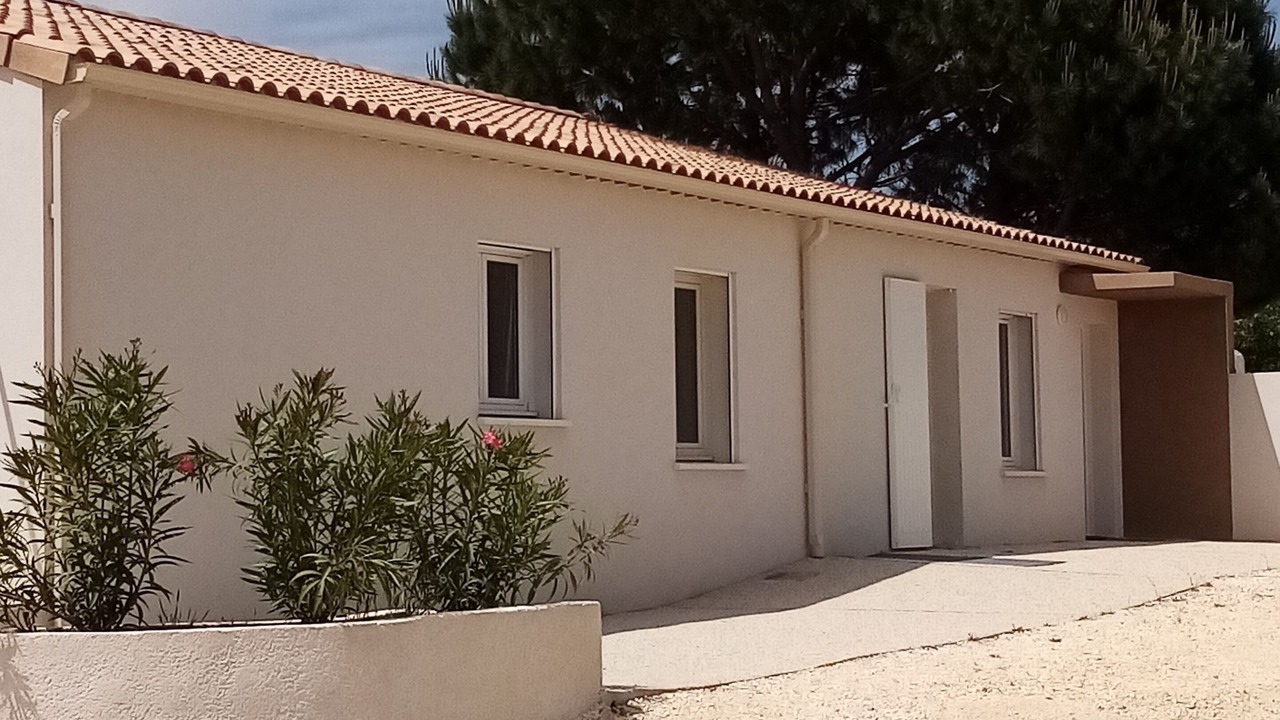 Photo of Outdoor in Pont-Saint-Esprit