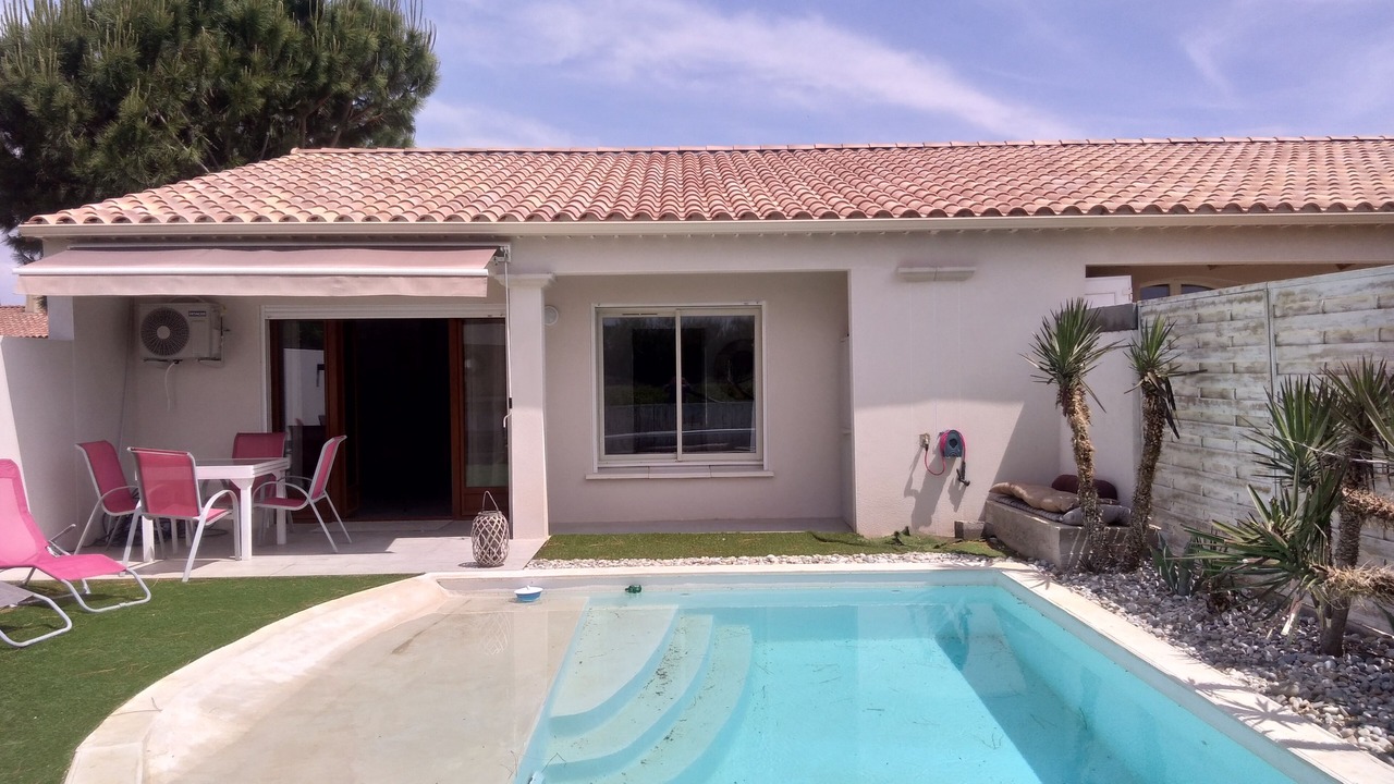 Photo of Outdoor in Pont-Saint-Esprit