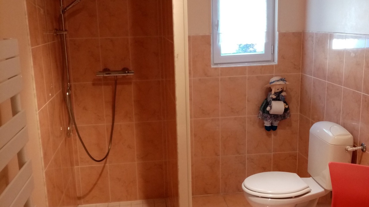 Photo of Bathroom in Gavray
