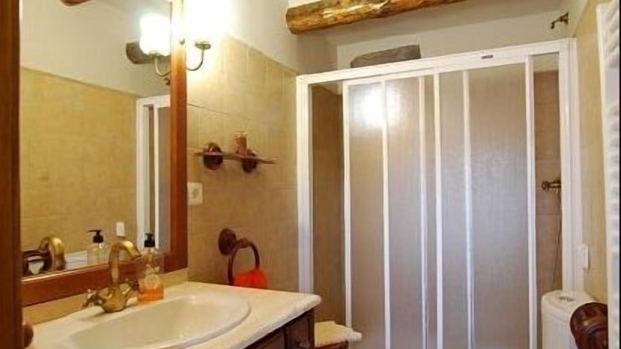 Photo of Bathroom in Buesa