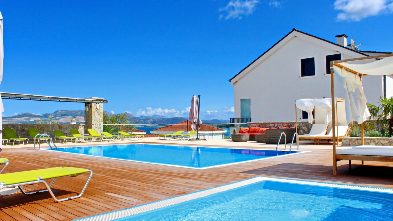 Photo of Outdoor in Drace