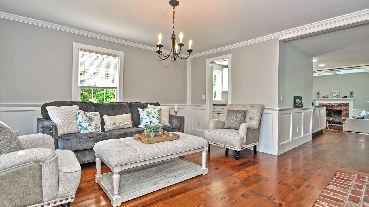 Photo of Livingroom in North Truro