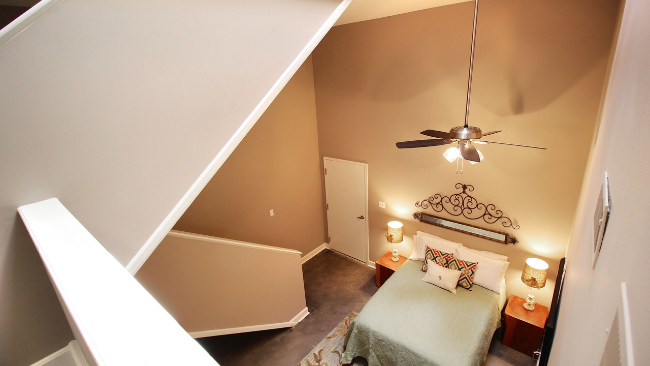 Photo of Bedroom in South Main Historic District