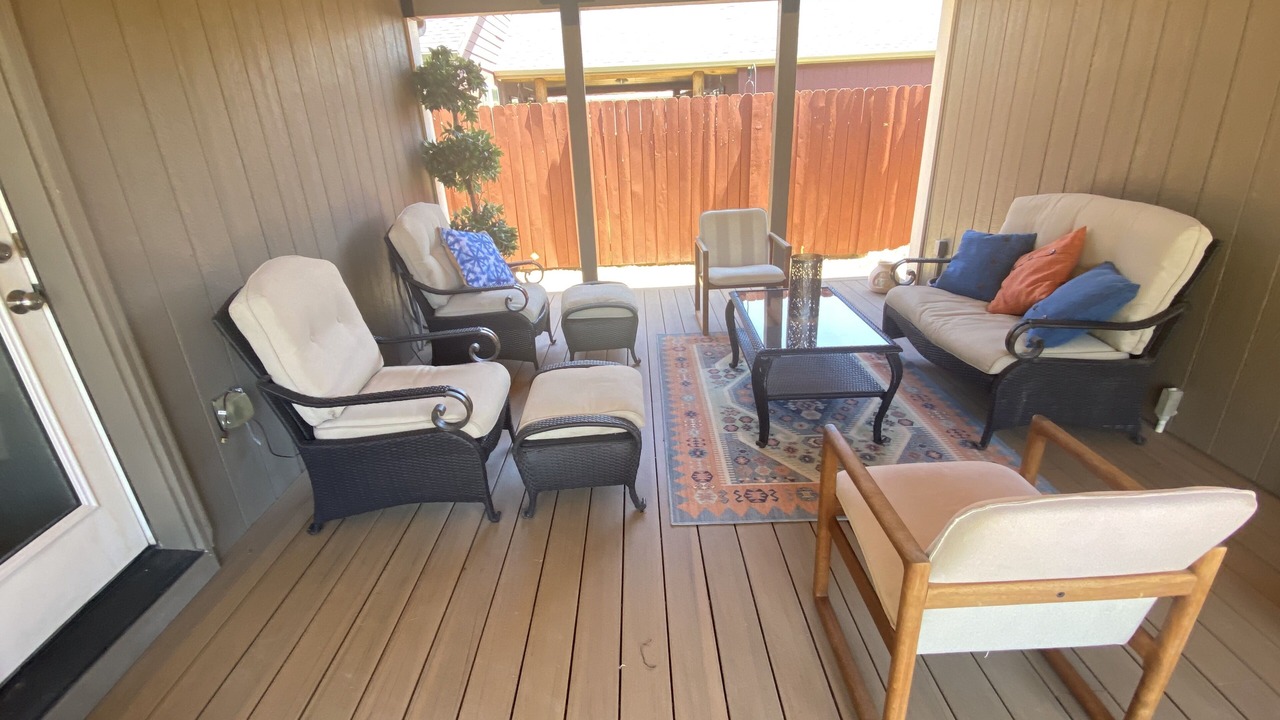 Photo of Others in Sisters