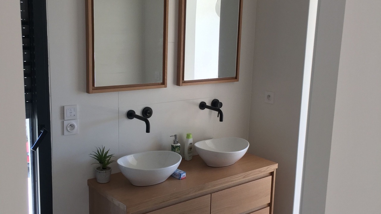 Photo of Bathroom in Saint-Aunes
