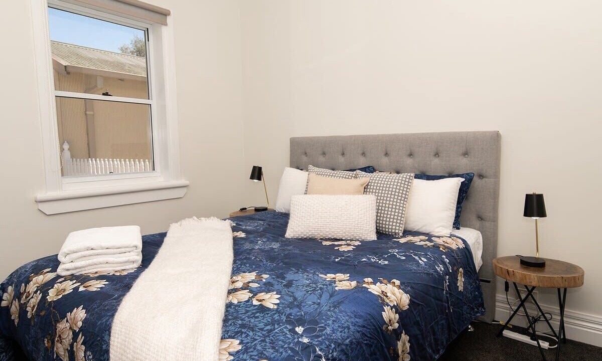 Photo of Bedroom in Orange