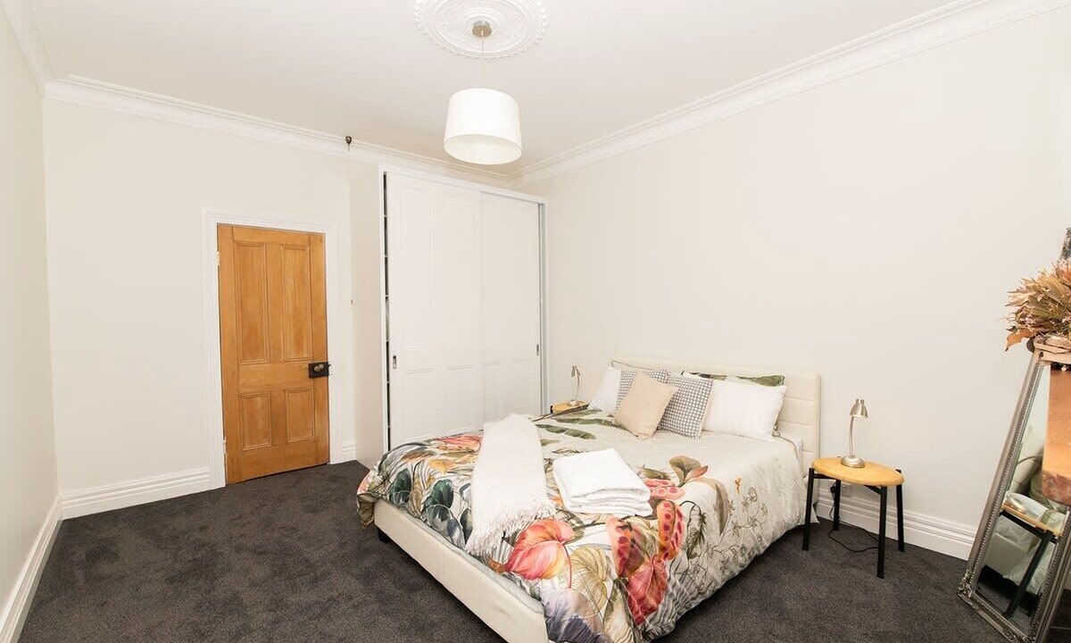 Photo of Bedroom in Orange