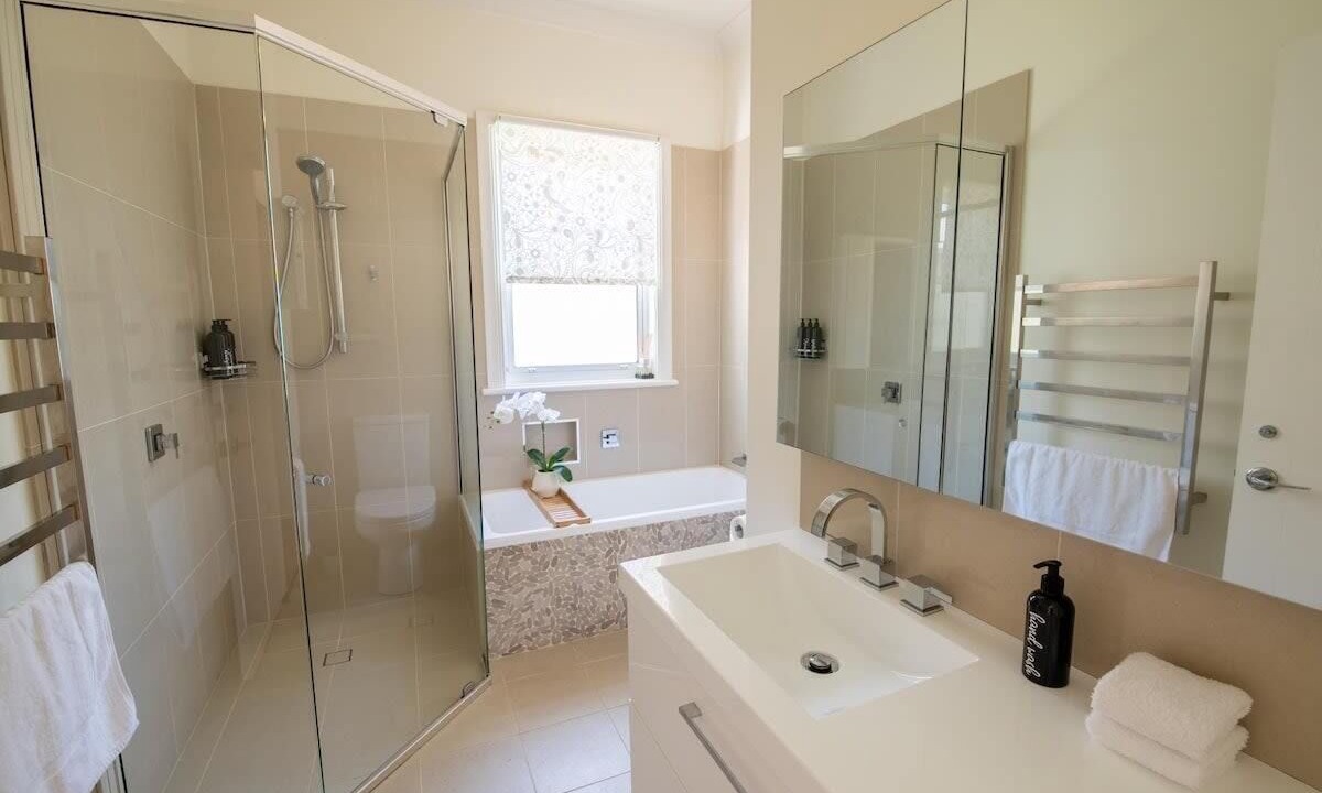 Photo of Bathroom in Orange