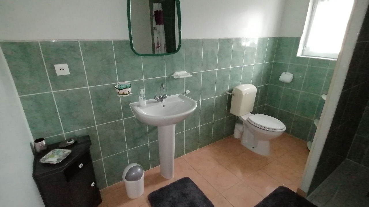 Photo of Bathroom in Gavray