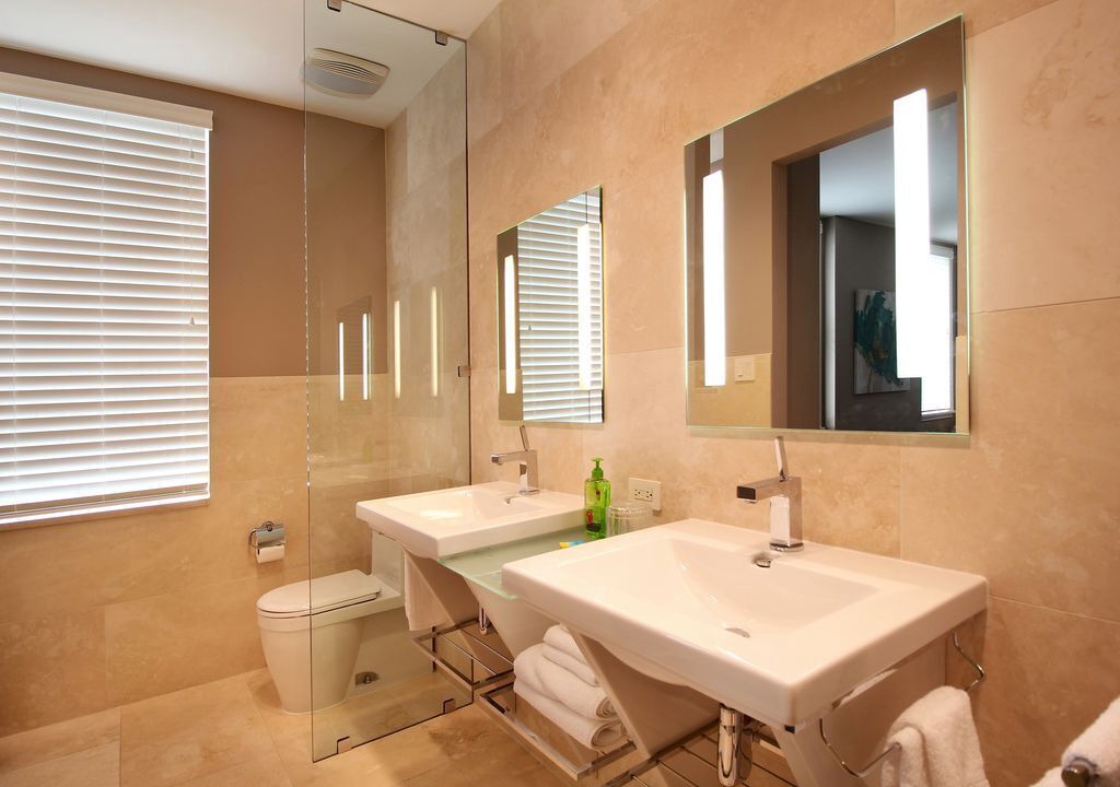 Photo of Bathroom in South Main Historic District