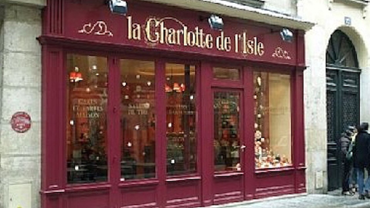 Photo of Others in Les Iles