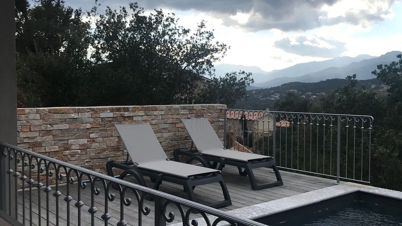 Photo of Patio Balcony in Cirendinu