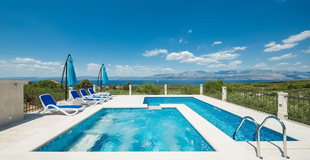 Photo of Outdoor in Mirce
