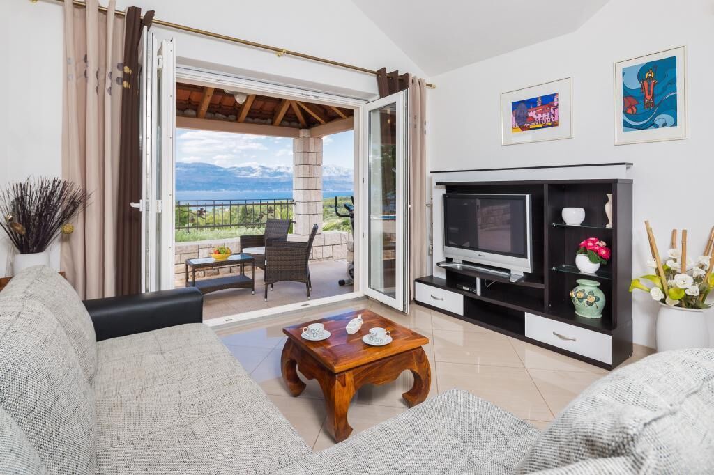 Photo of Livingroom in Mirce
