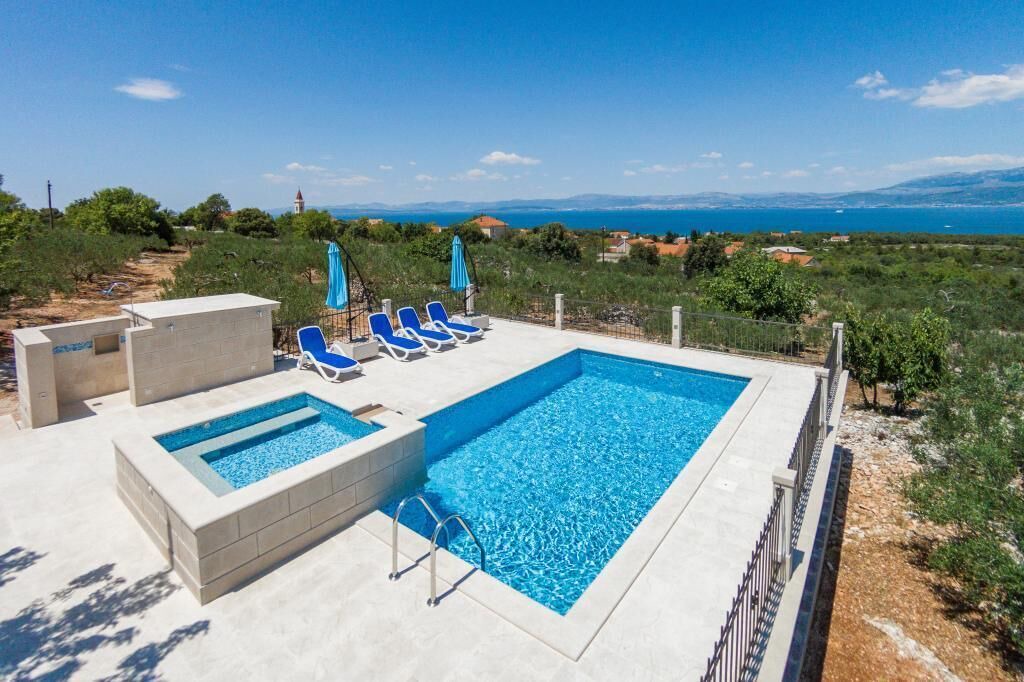 Photo of Outdoor in Mirce