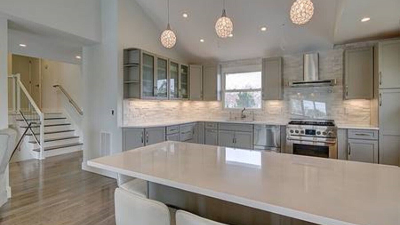 Photo of Kitchen in Lido Beach