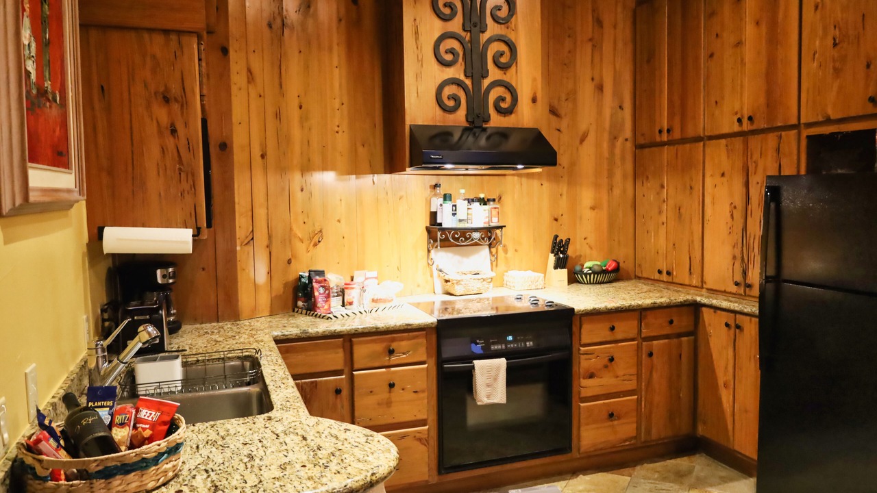 Photo of Kitchen in Comanche Canyon Ranch