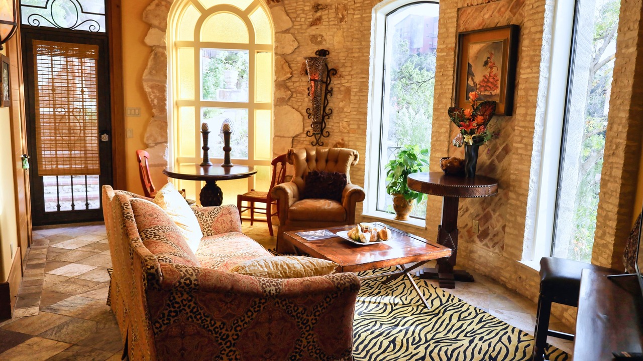 Photo of Livingroom in Comanche Canyon Ranch