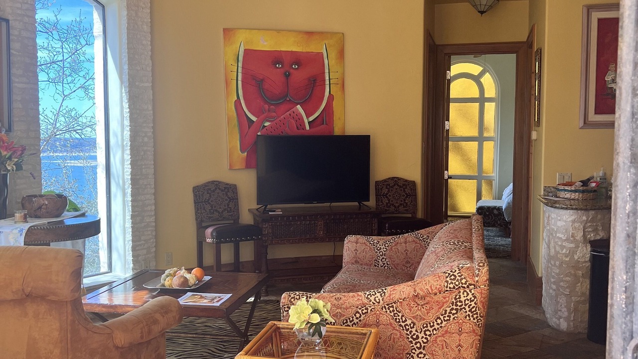 Photo of Livingroom in Comanche Canyon Ranch