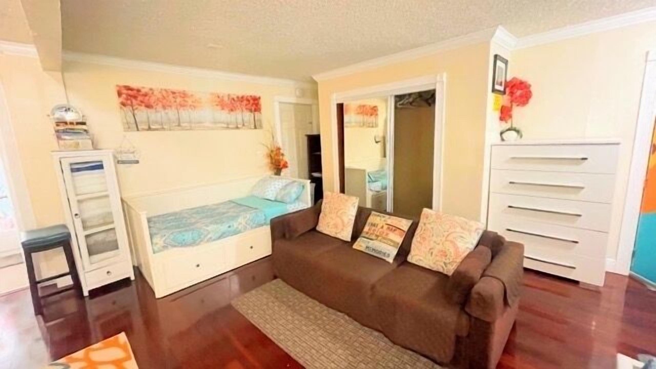 Photo of Livingroom in Richmond Heights