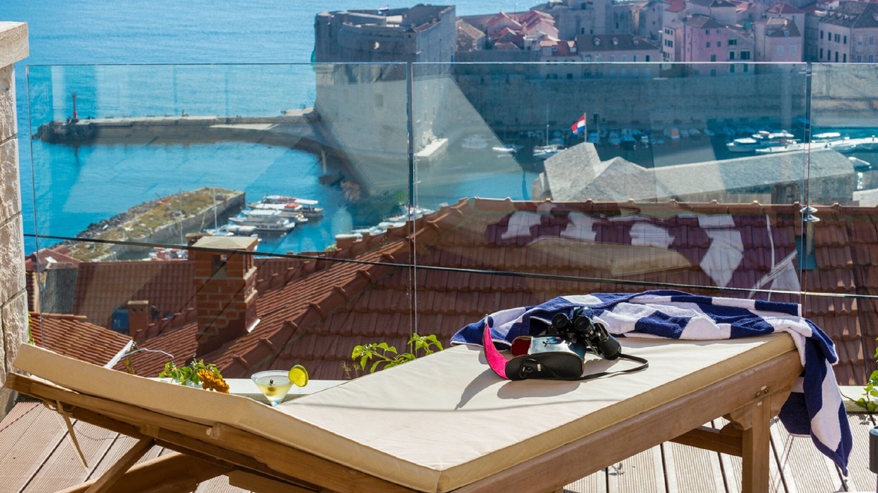 Photo of Others in Ploce