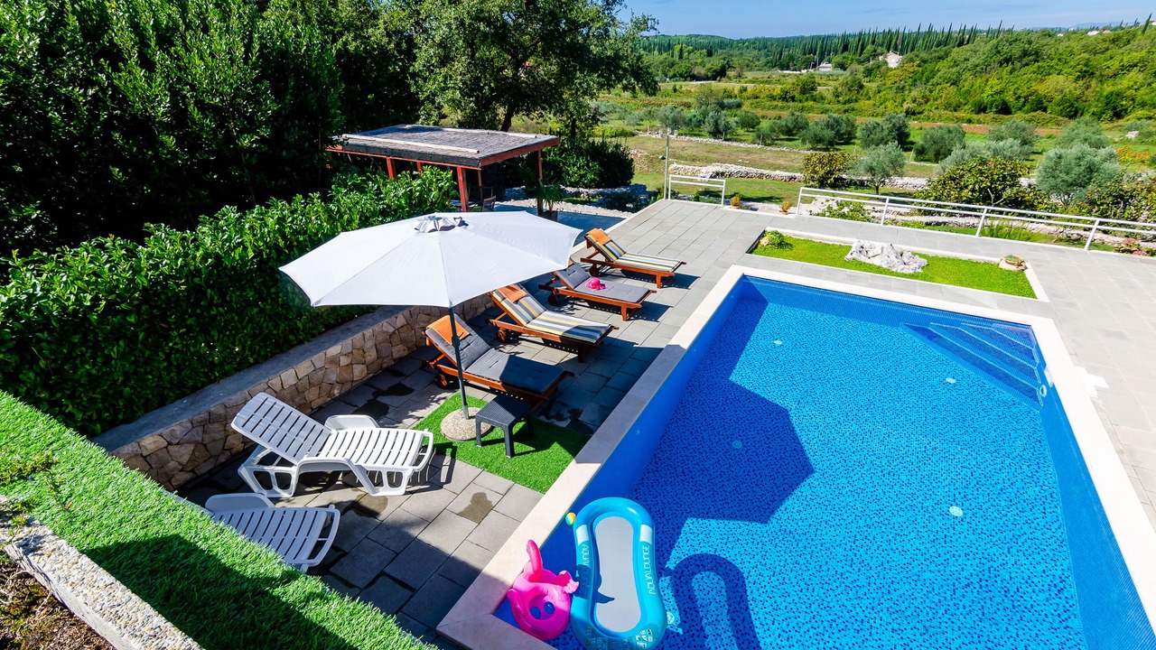 Photo of Outdoor in Popovici