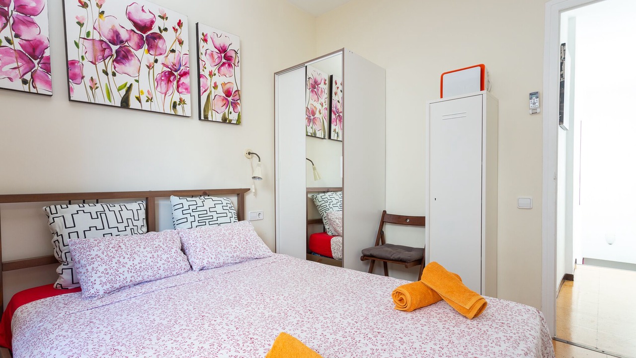 Photo of Bedroom in El Camp de l'Arpa del Clot