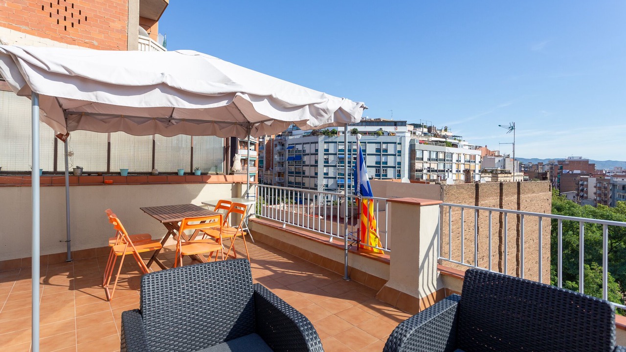 Photo of Outdoor in El Camp de l'Arpa del Clot