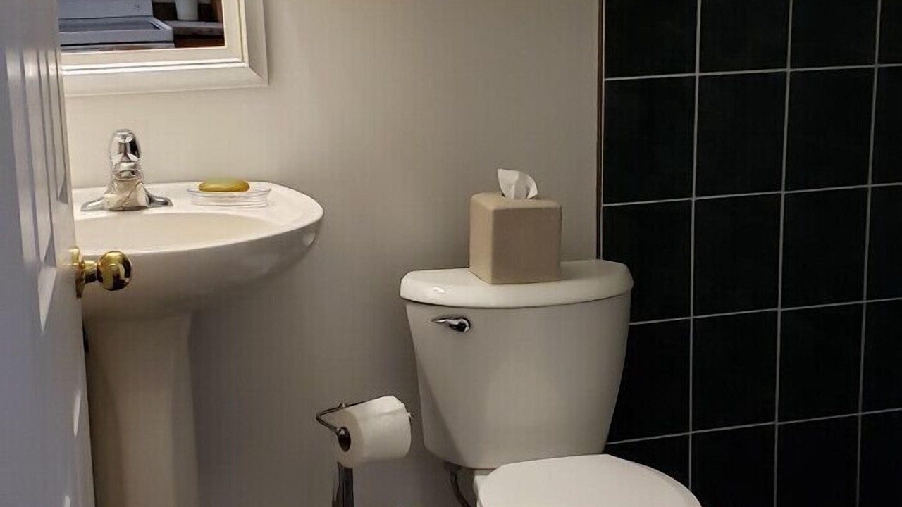 Photo of Bathroom in Campbellford