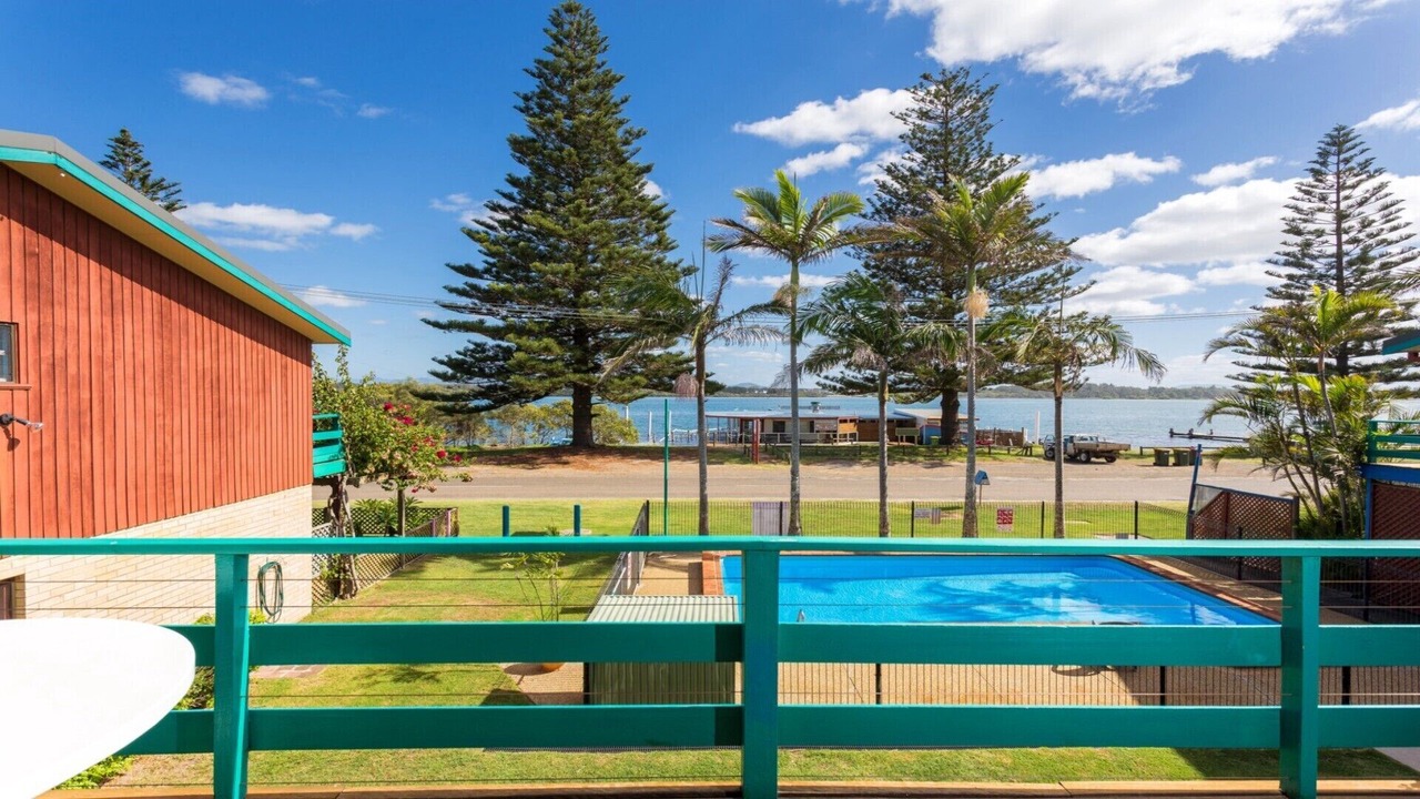 Photo of Outdoor in Manning Point