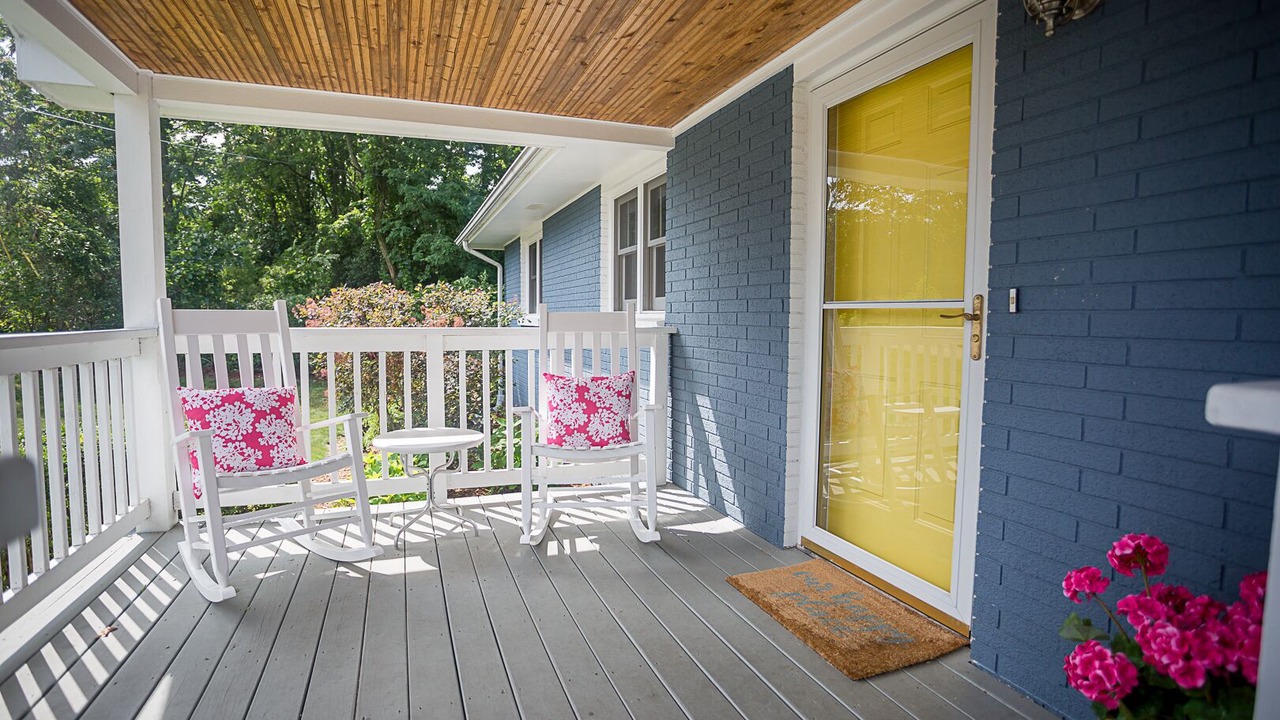 Photo of Patio Balcony in Grand Beach