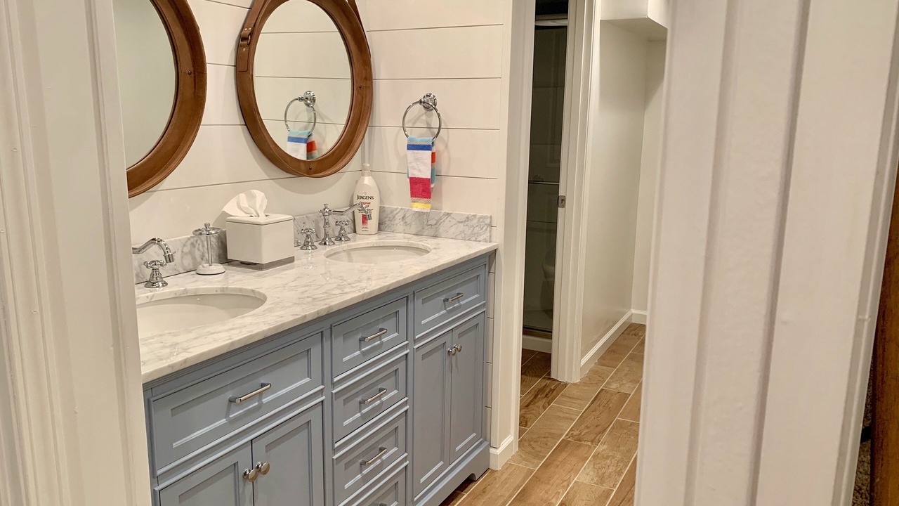 Photo of Bathroom in Grand Beach