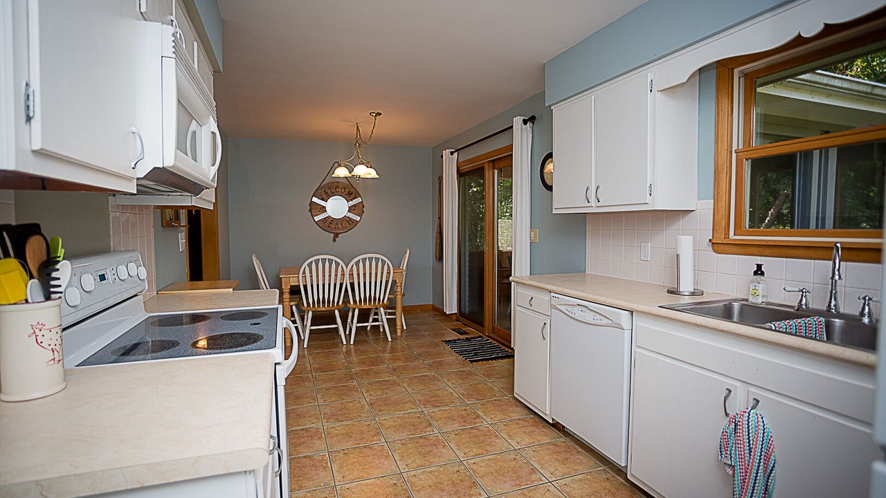 Photo of Kitchen in Grand Beach