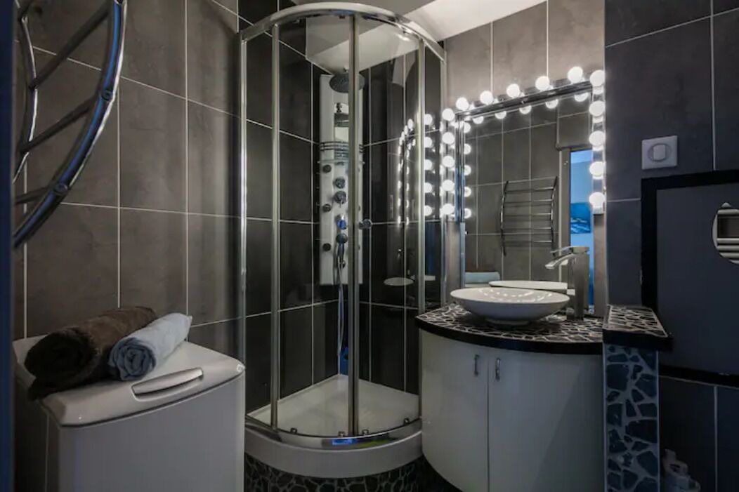 Photo of Bathroom in Paladru