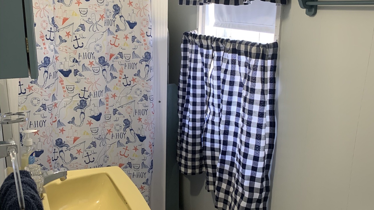 Photo of Bathroom in Cape Vincent